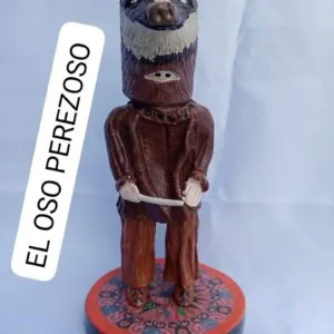 El Oso Perezoso Mascarada tradicional costarricense (Cabezones)